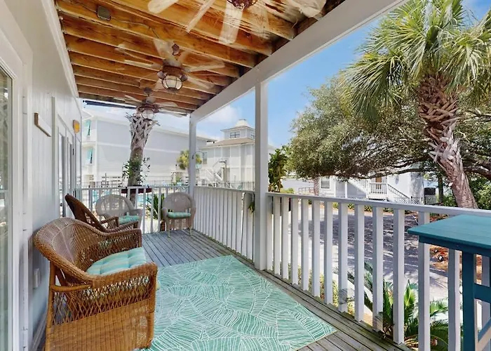 Holiday home Gorgeous Coastal Townhome With Private Balcony Porch Wd And Shared Pool *