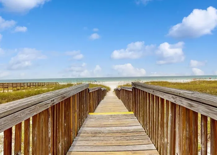 Gorgeous Coastal Townhome With Private Balcony Porch Wd And Shared Pool Holiday home *