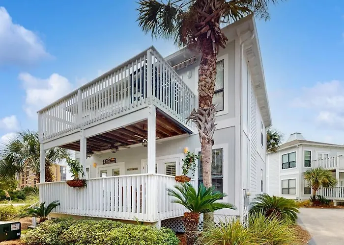 Holiday home Gorgeous Coastal Townhome With Private Balcony Porch Wd And Shared Pool