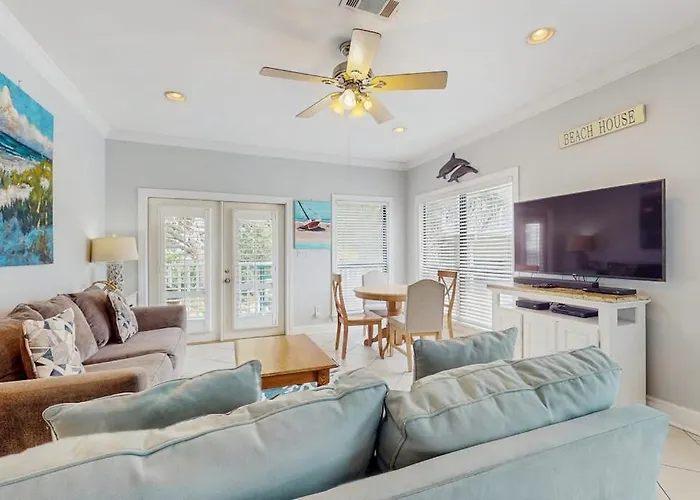 Gorgeous Coastal Townhome With Private Balcony Porch Wd And Shared Pool Pensacola