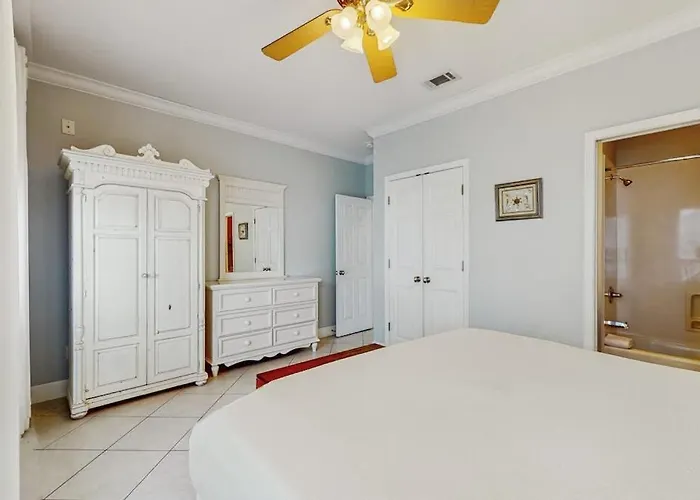 Holiday home Gorgeous Coastal Townhome With Private Balcony Porch Wd And Shared Pool *