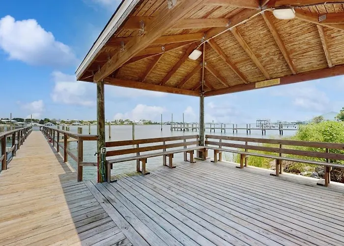 Gorgeous Coastal Townhome With Private Balcony Porch Wd And Shared Pool Pensacola